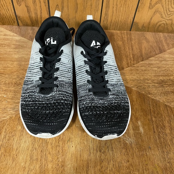 APL:Athletic Propulsion Labs Techloom Pro ,Colors Black & Gray- Women - Picture 3 of 12